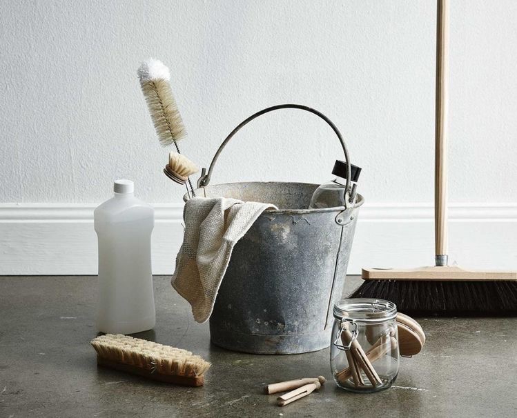 WET FLOORS = Risk of accidents + breeding ground for bacteria