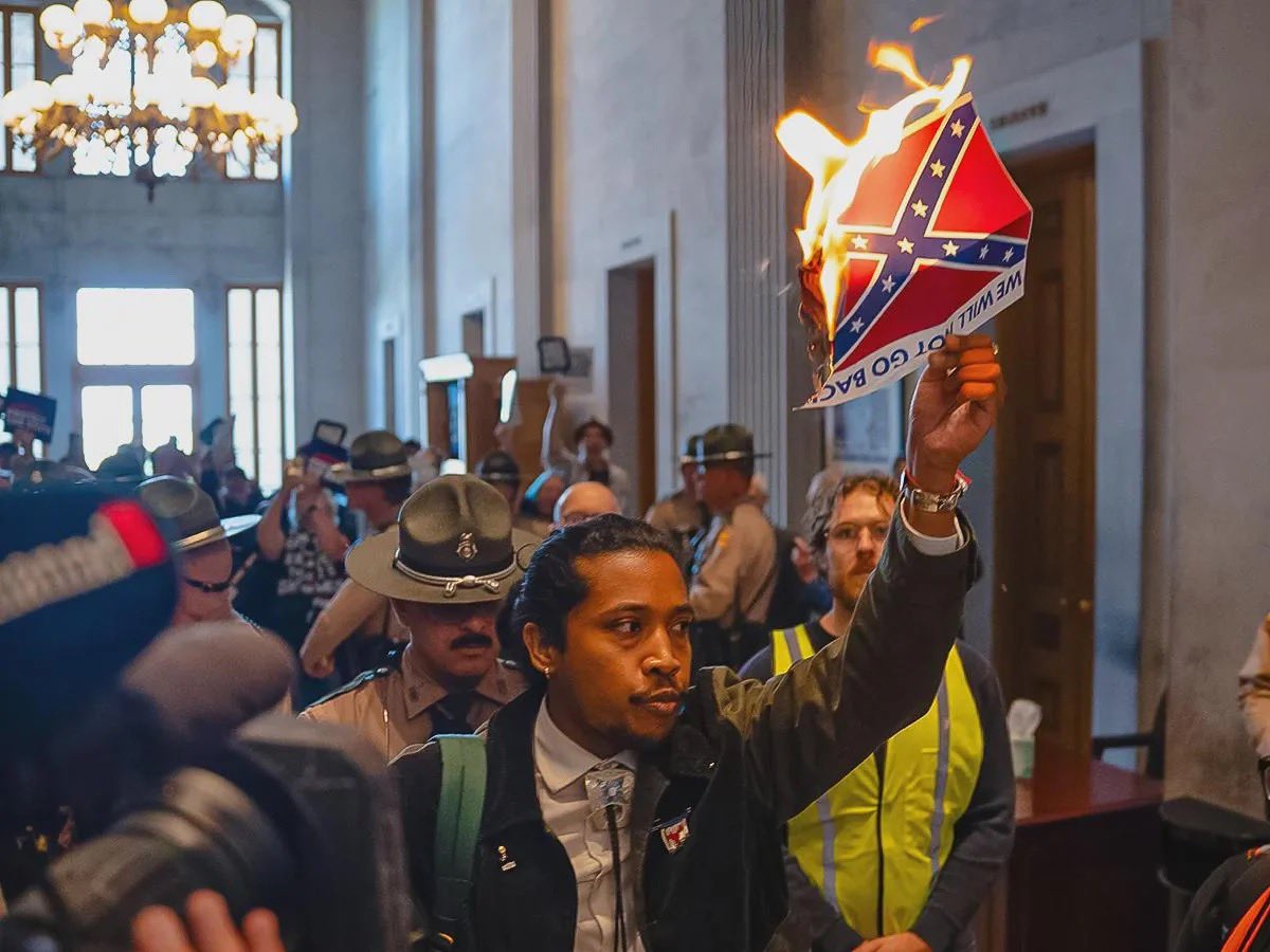 Rep. Justin Jones burns Confederate flag TN Capitol 2026