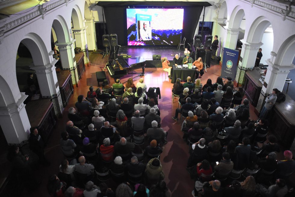 Foto presentación en Mendoza
