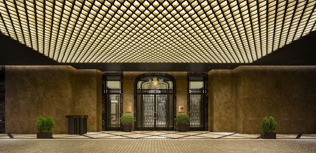 구. 르네상스호텔 건물