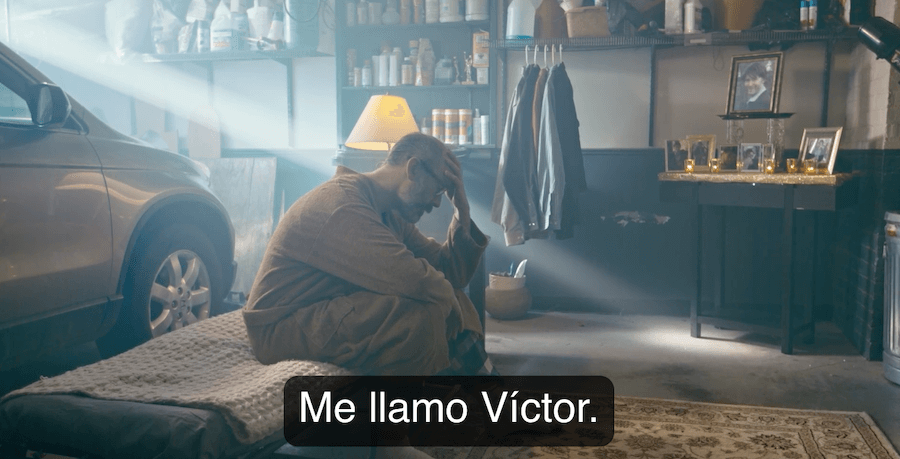 Sad V&iacute;ctor sitting on his cot